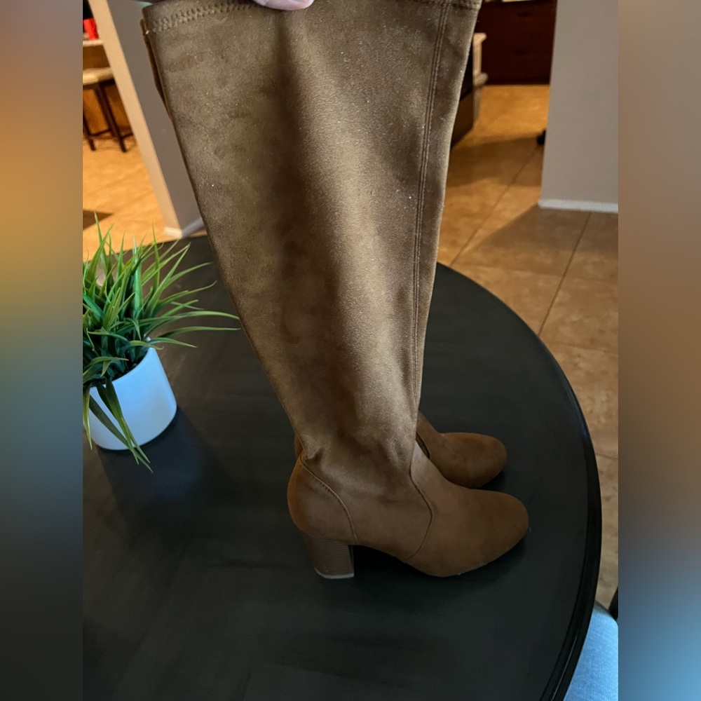 Brown boots